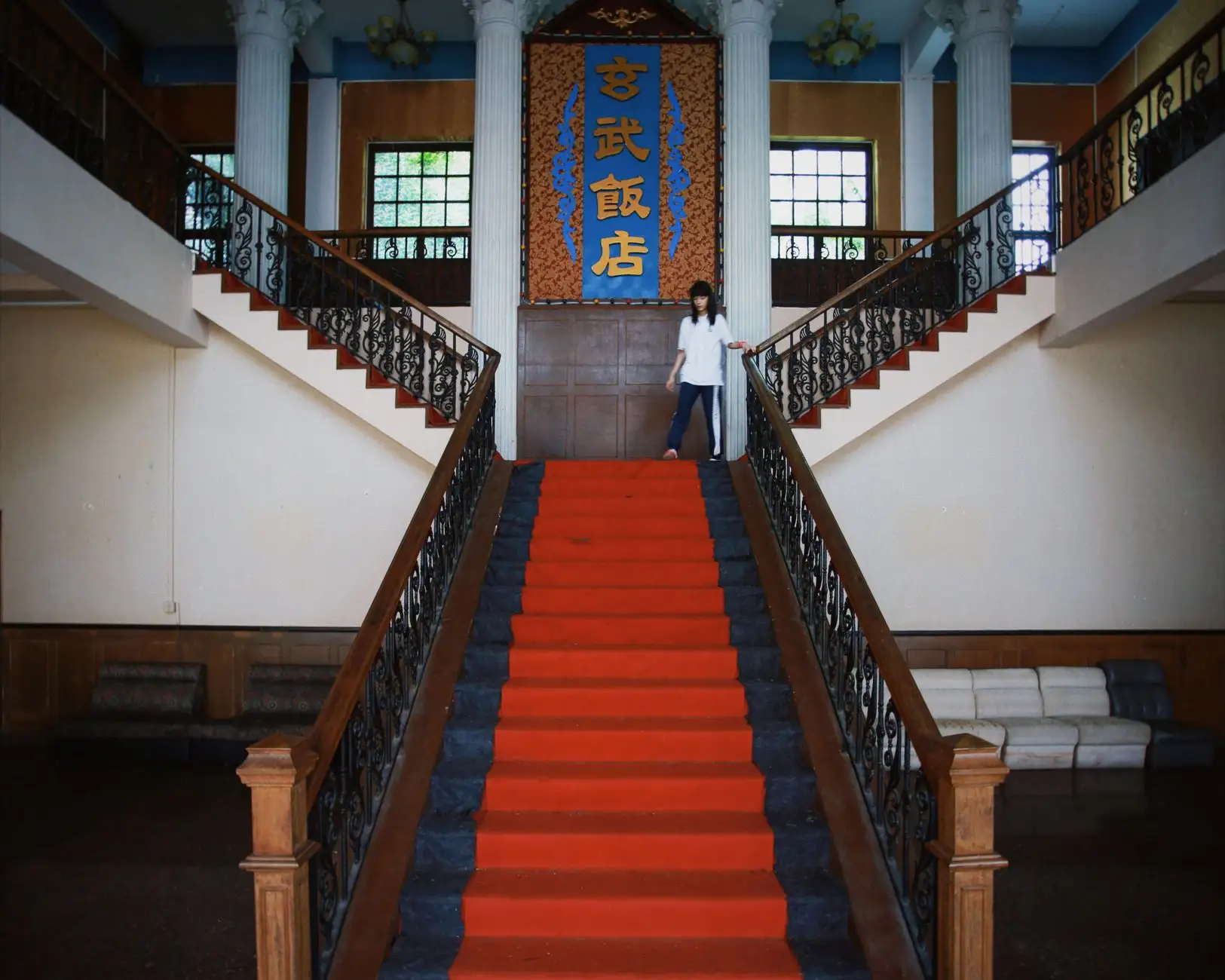 上海弱电工程中光缆接续盒选型要点与施工规范