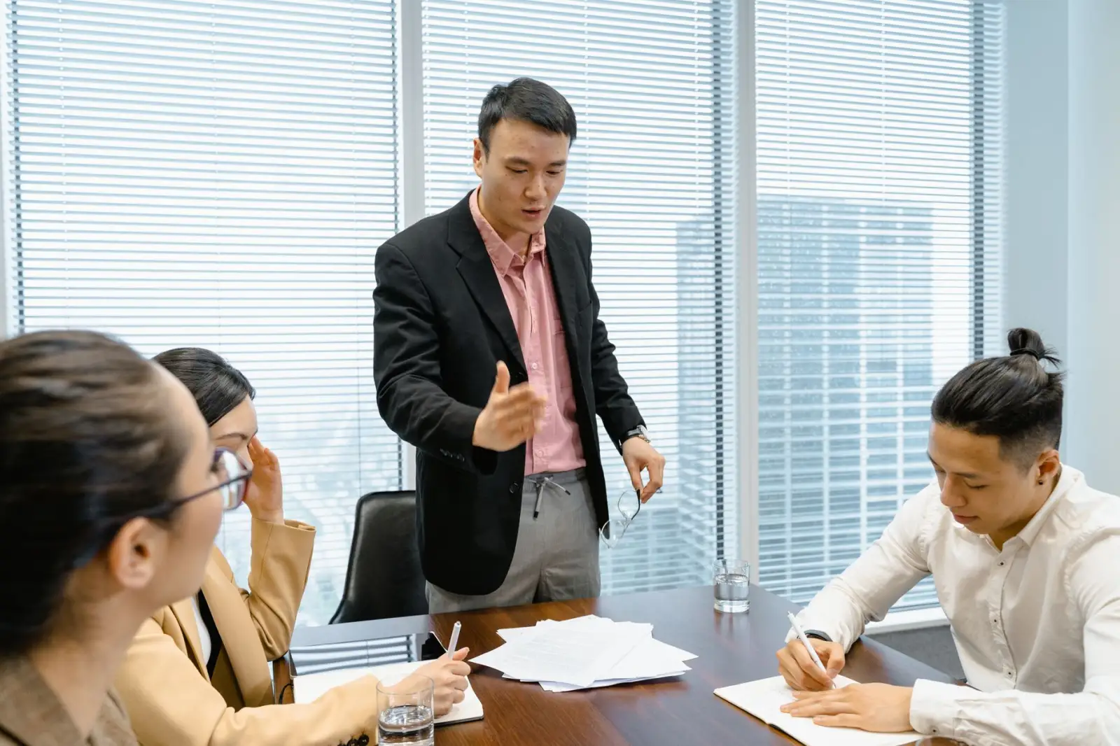 光缆接续盒与终端盒在光纤链路中的功能差异及选型要点解析